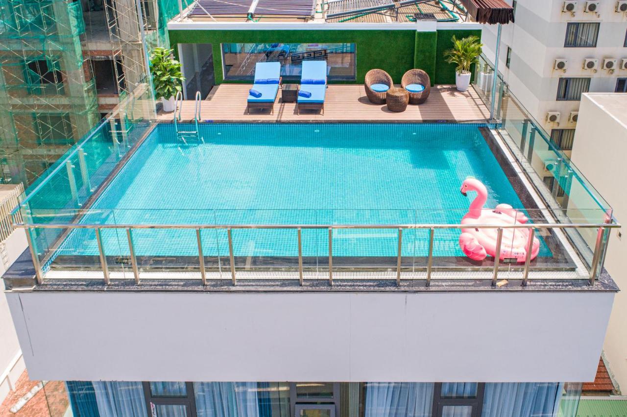 Celina Hotel & Apartment Đà Nẵng Exterior foto